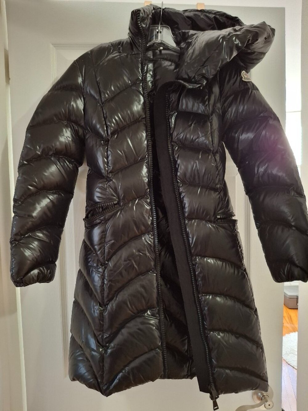 Authentic Moncler  Albizia Puffer Down Coat